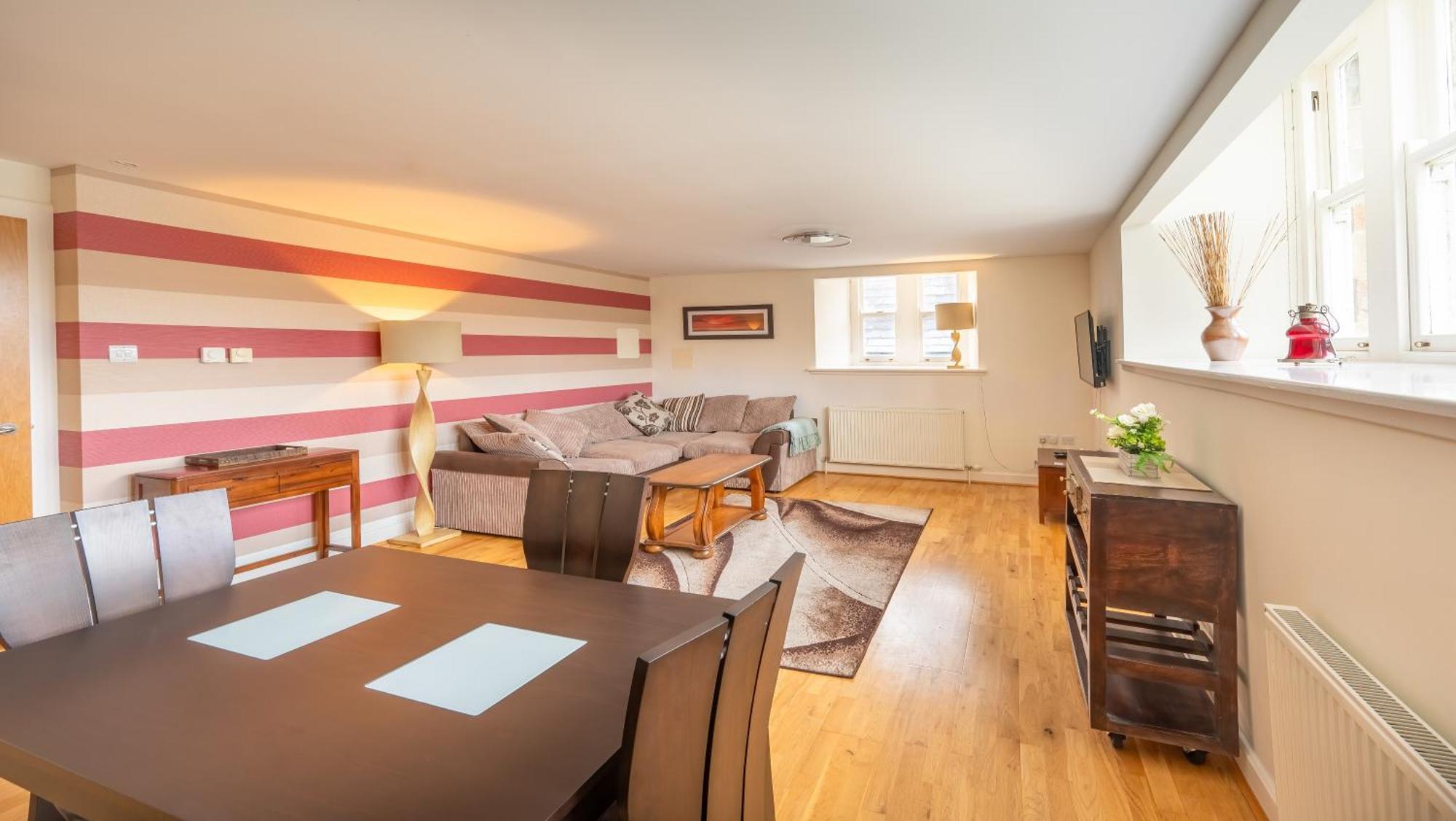 Monastery Apartment With Loch Ness View حصن أوغسطس المظهر الخارجي الصورة